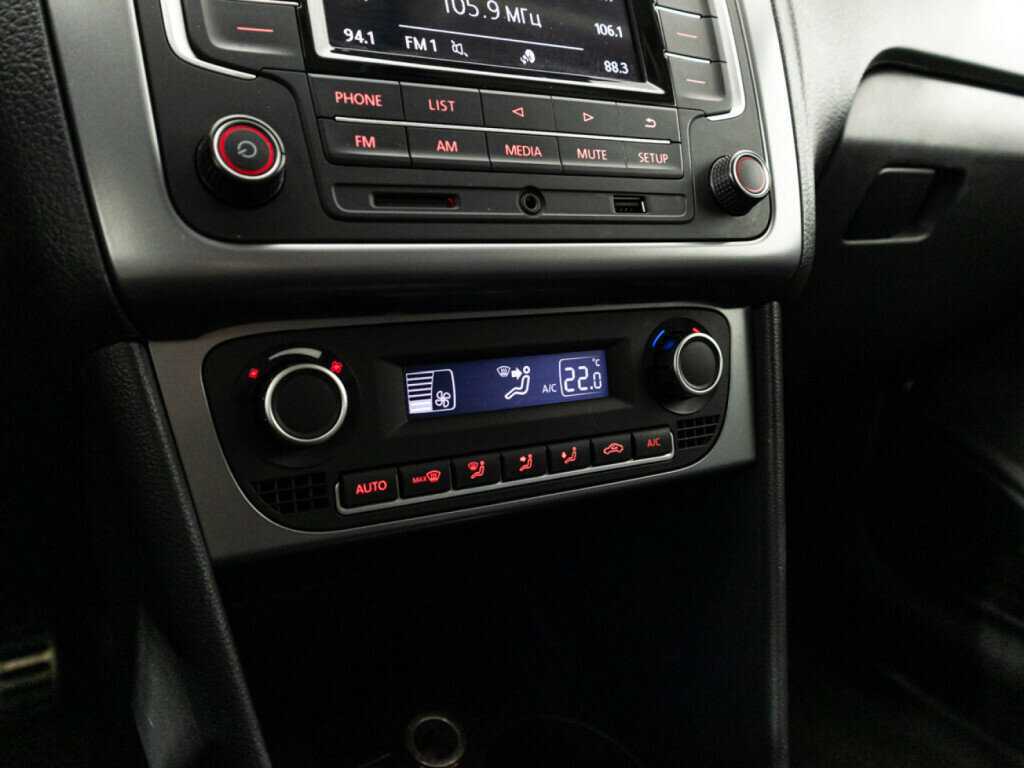 Купить Volkswagen Polo, 2016, 116 000 км, фото №15