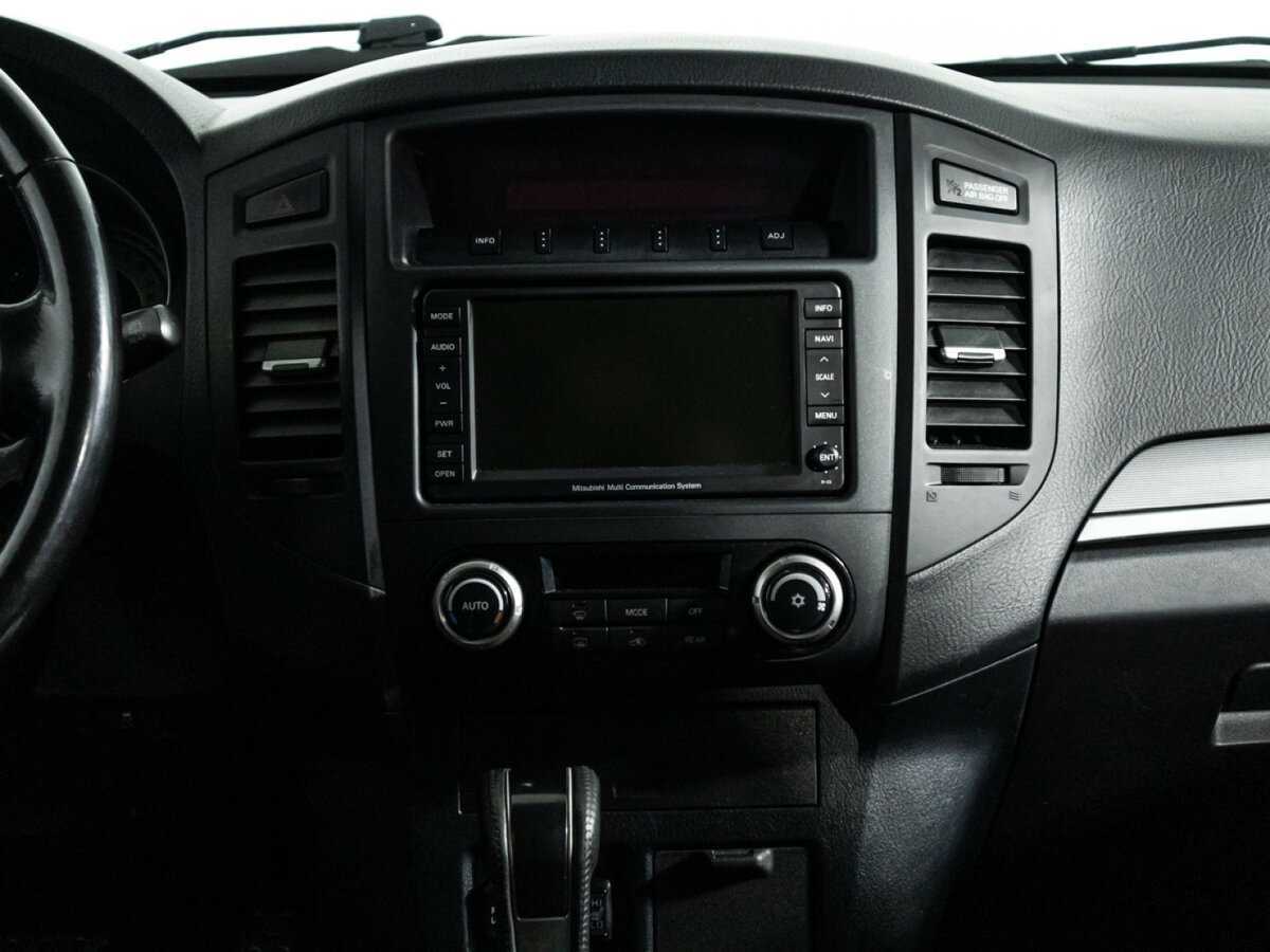 Купить Mitsubishi Pajero, 2012, 215 000 км, фото №12