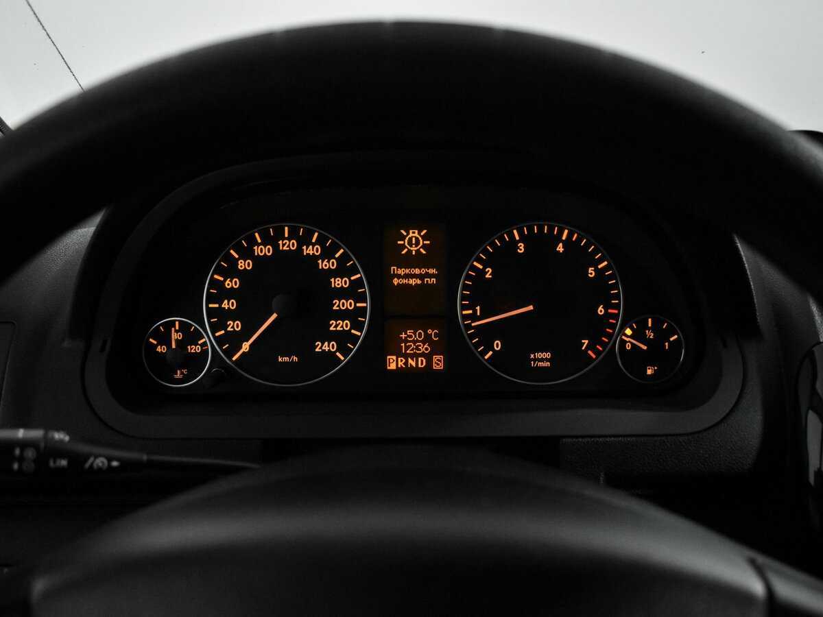 Купить Mercedes-Benz A-Класс 180, 2012, 128 619 км, фото №17