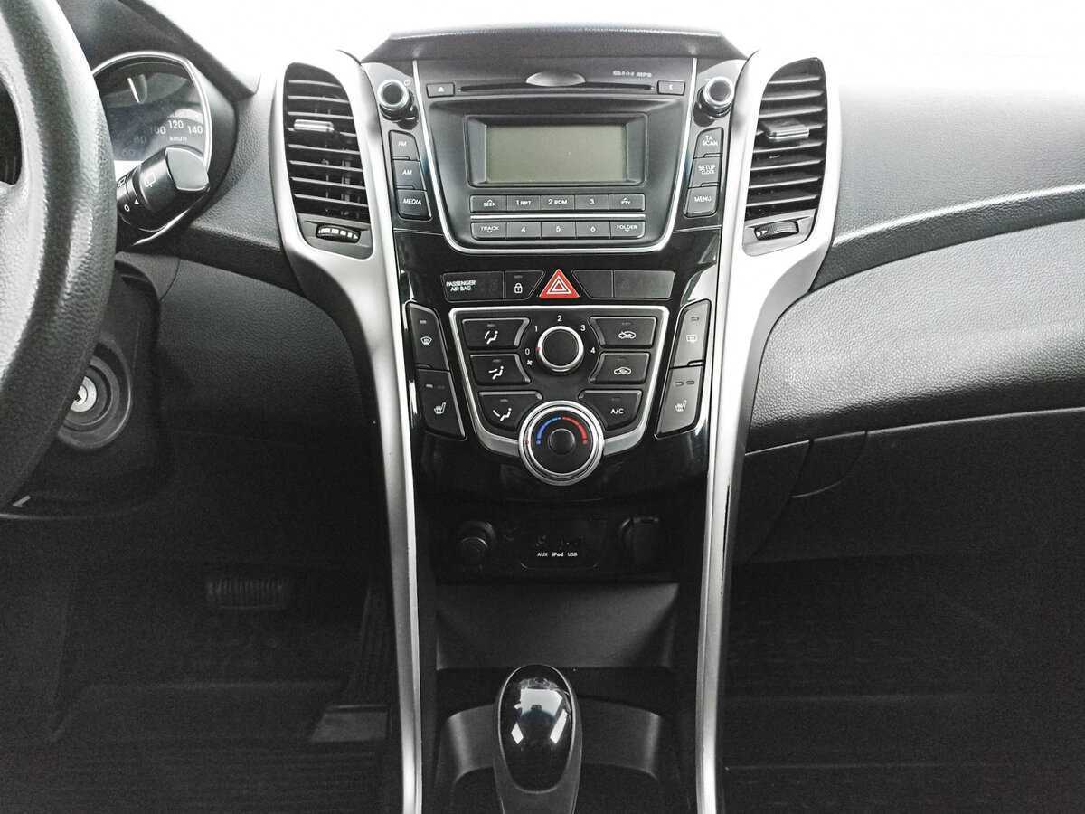 Купить Hyundai i30, 2013, 182 678 км, фото №15