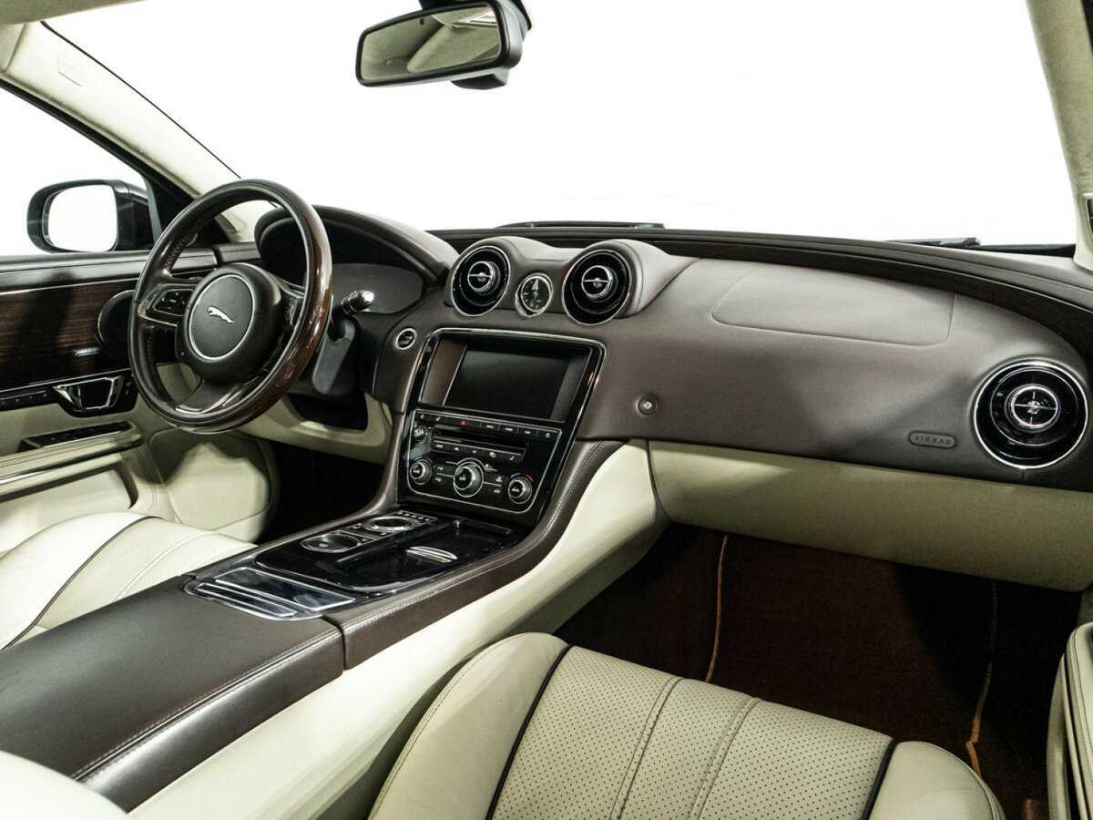 Купить Jaguar XJ, 2015, 189 205 км, фото №9