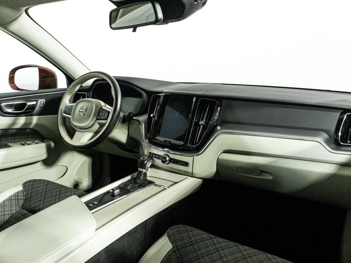 Купить Volvo XC60, 2019, 175 945 км, фото №9