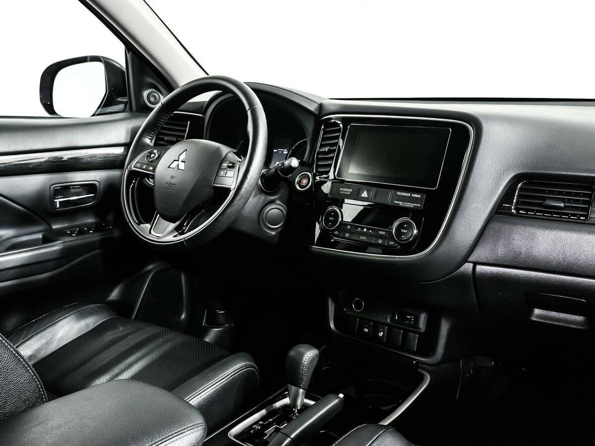 Купить Mitsubishi Outlander, 2018, 38 812 км, фото №9