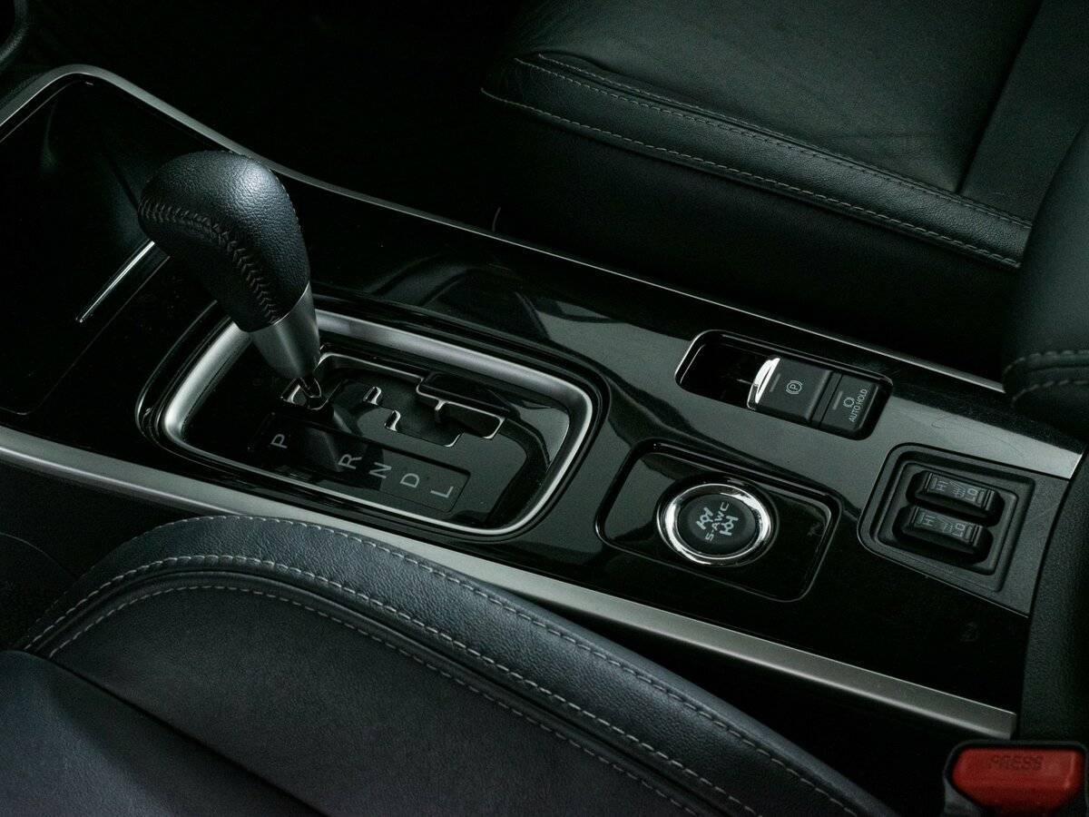 Купить Mitsubishi Outlander, 2020, 80 307 км, фото №17