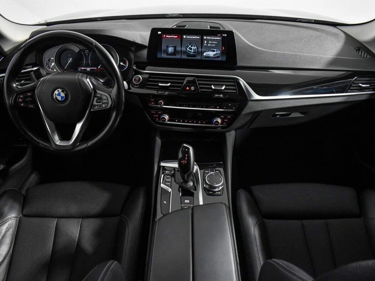 Купить BMW 5 серии 520d, 2017, 118 260 км, фото №15