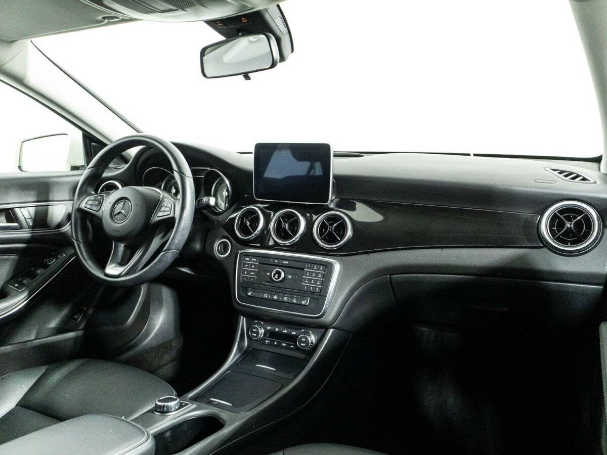 Купить Mercedes-Benz CLA 200, 2015, 17 298 км, фото №9