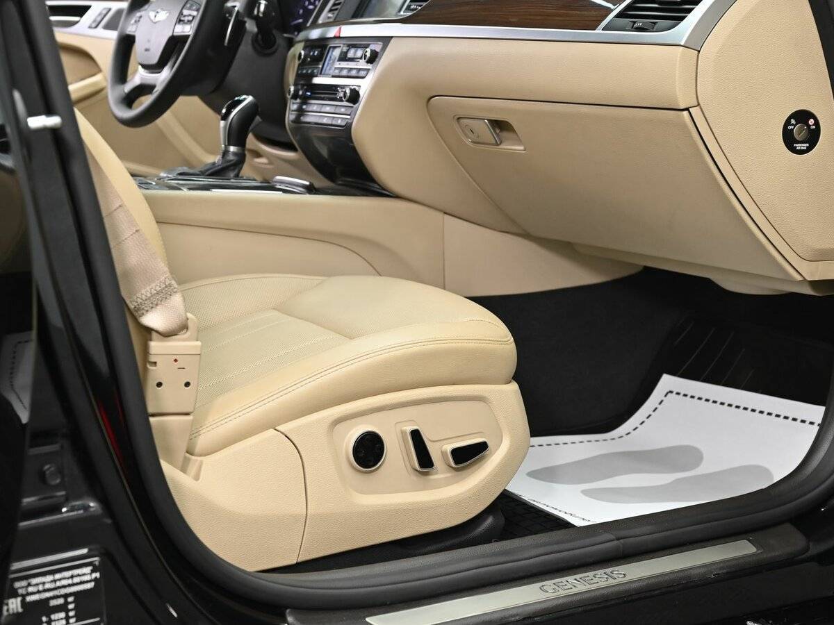 Купить Hyundai Genesis, 2016, 142 000 км, фото №14