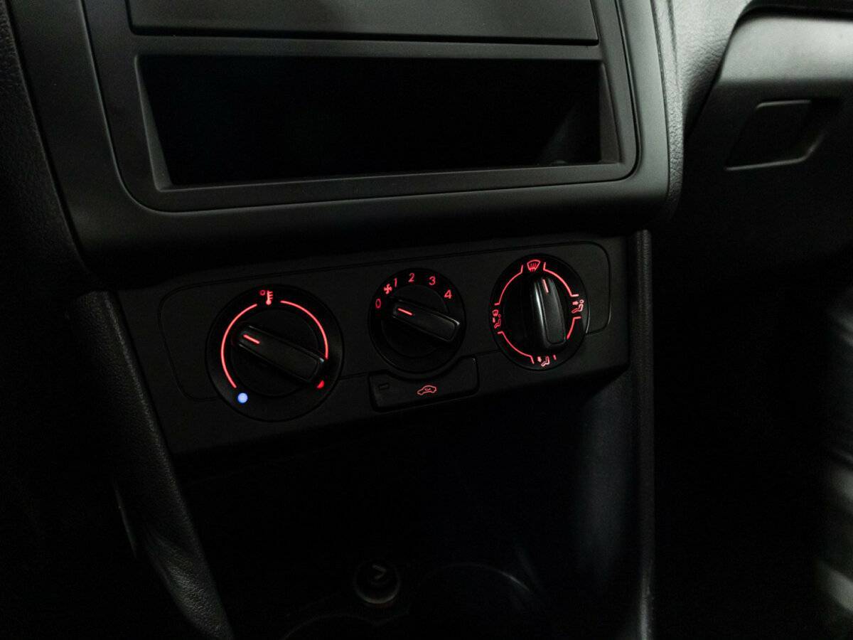 Купить Volkswagen Polo, 2016, 88 195 км, фото №15