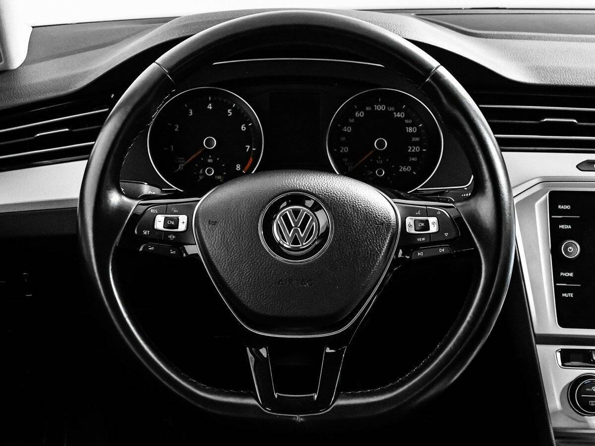 Купить Volkswagen Passat, 2018, 99 000 км, фото №12