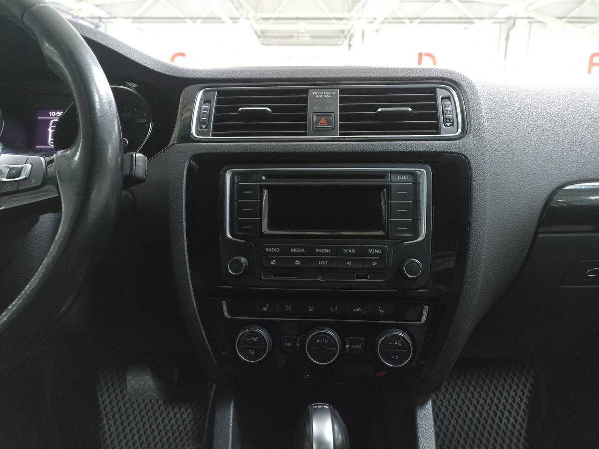 Купить Volkswagen Jetta, 2015, 186 201 км, фото №15