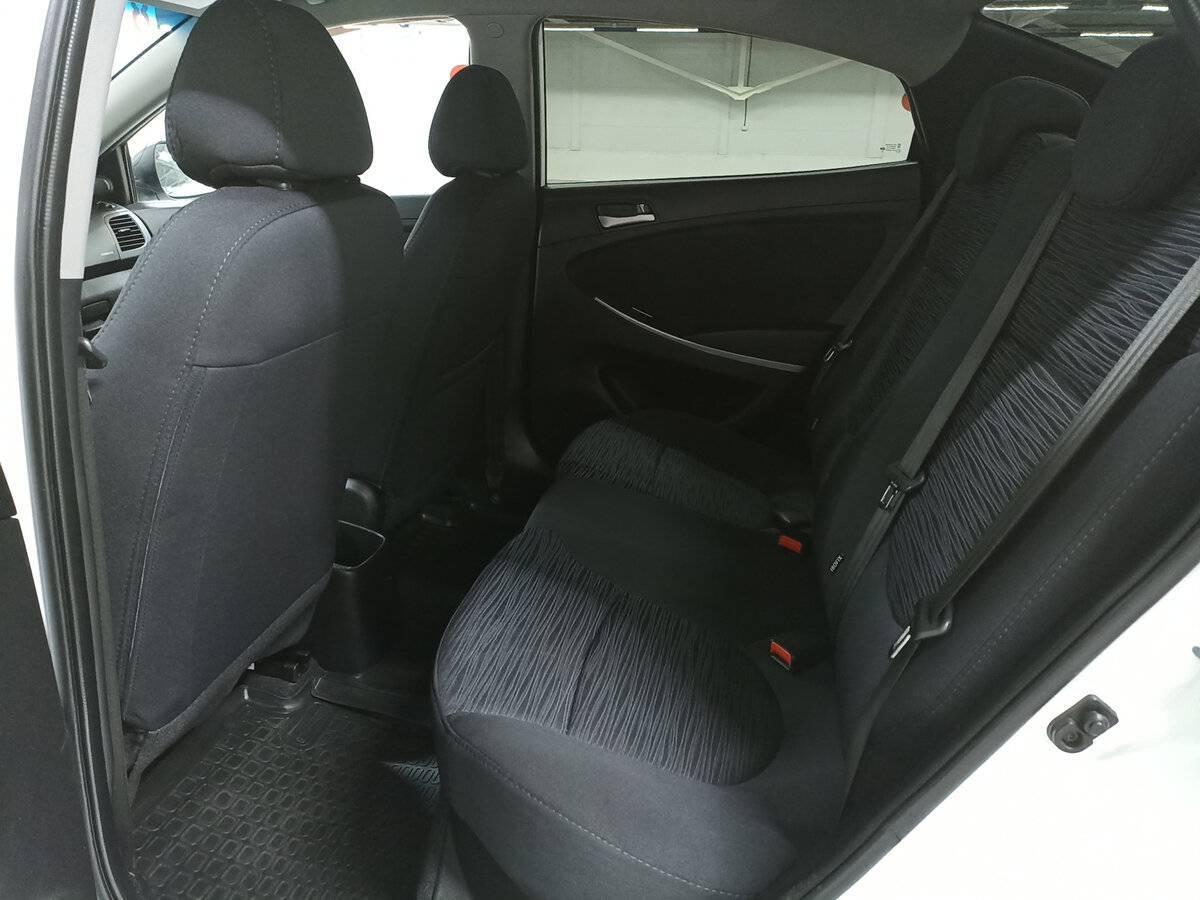 Купить Hyundai Solaris, 2015, 157 533 км, фото №12