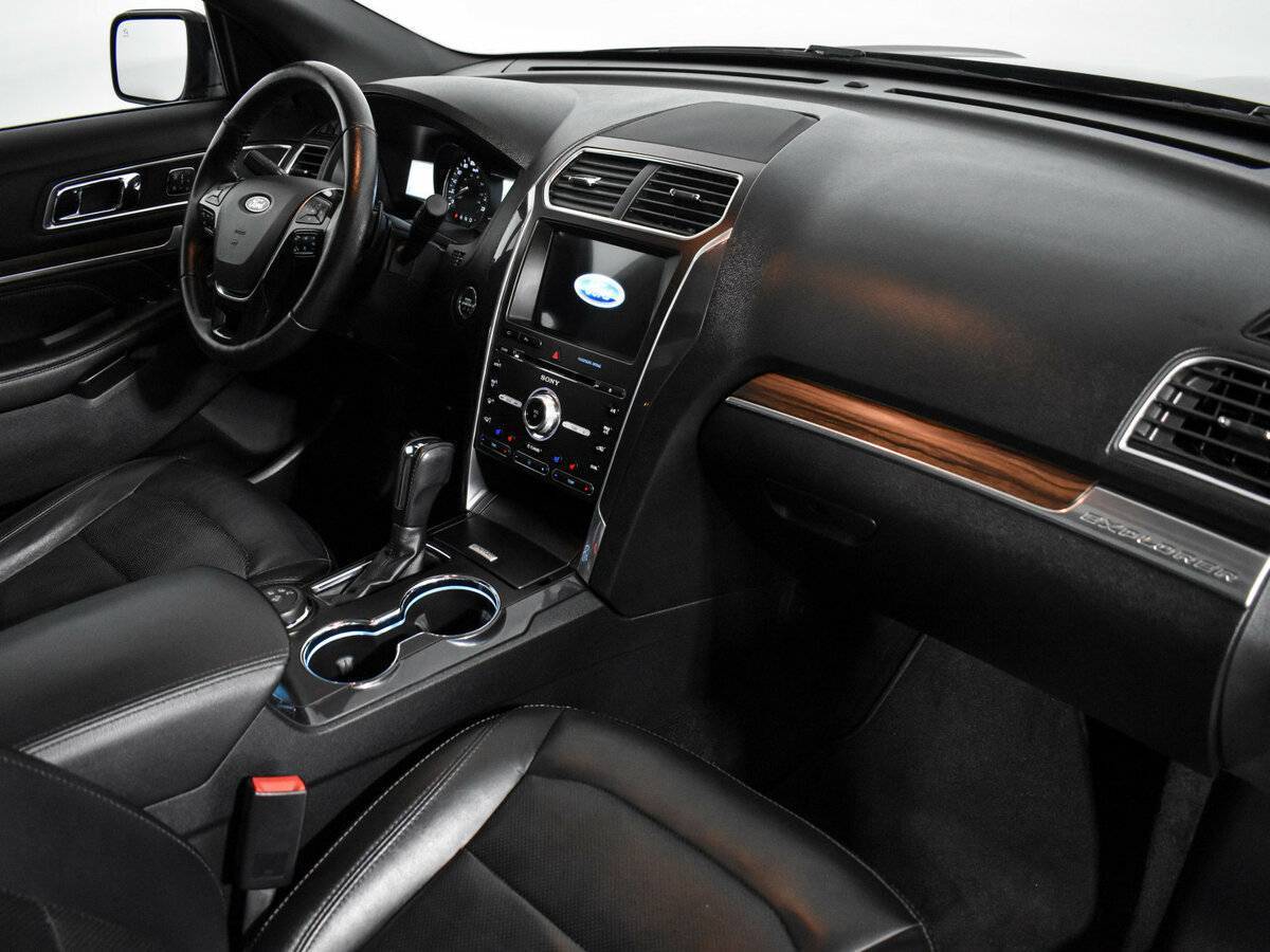 Купить Ford Explorer, 2016, 105 079 км, фото №13