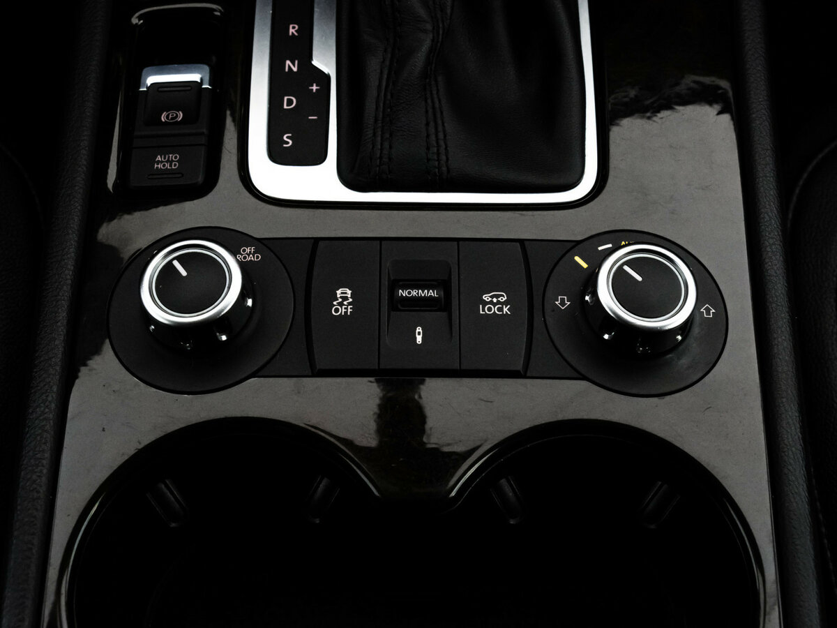 Купить Volkswagen Touareg II, 2012, 183 121 км, фото №13