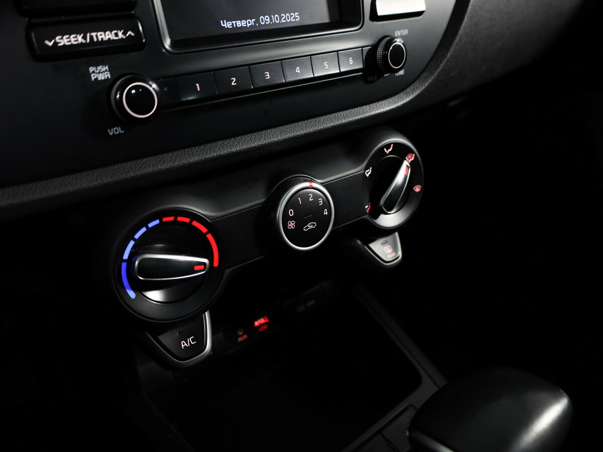 Купить Kia Rio IV, 2017, 120 000 км, фото №20