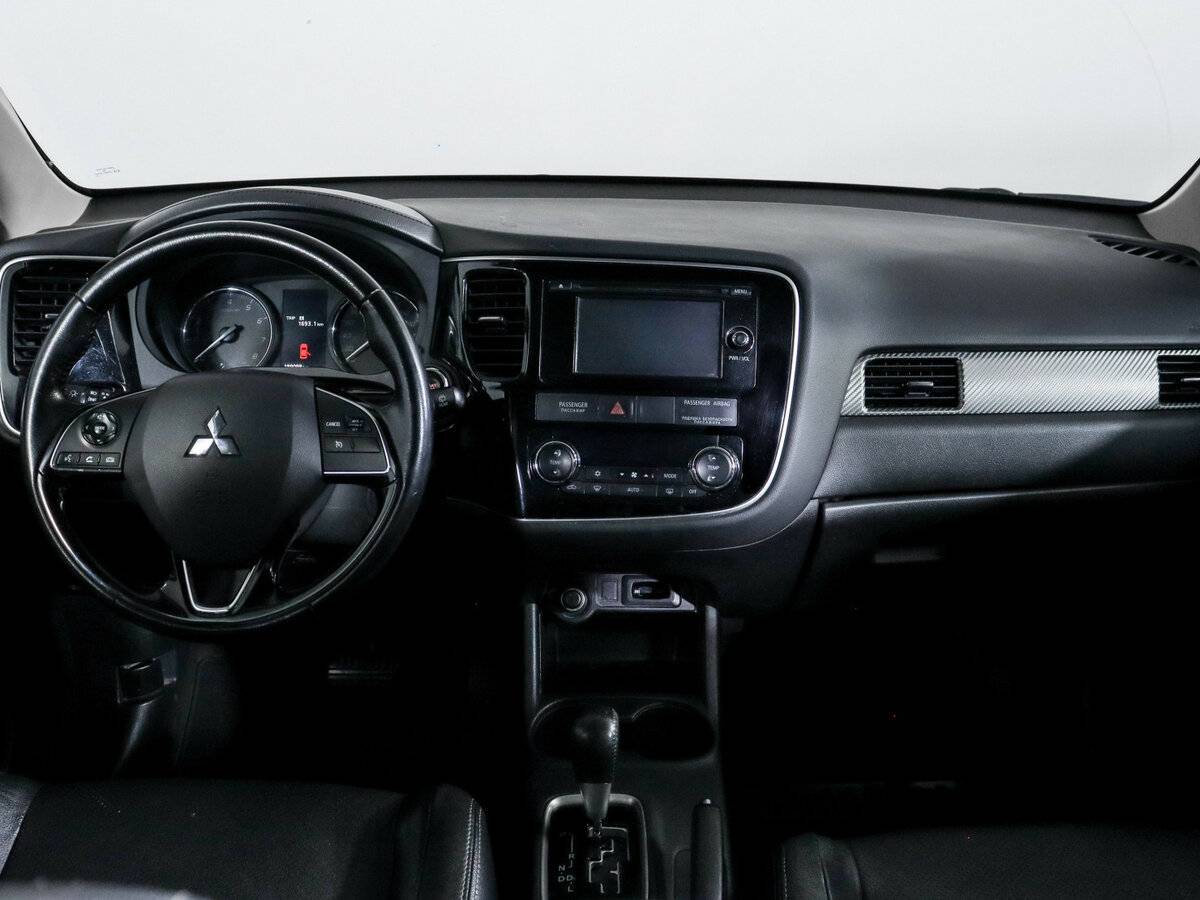 Купить Mitsubishi Outlander III Рестайлинг 2, 2015, 189 098 км, фото №12
