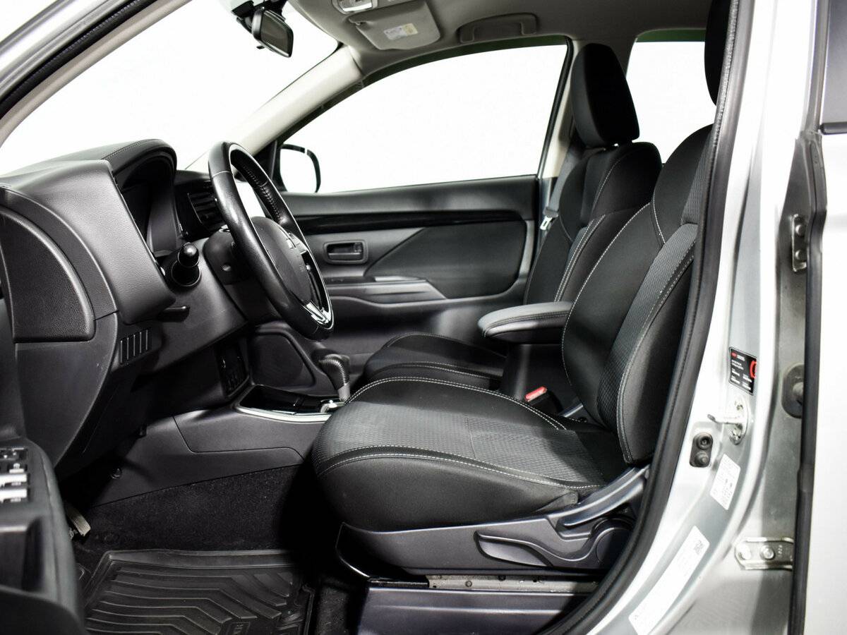 Купить Mitsubishi Outlander III Рестайлинг 3, 2018, 153 000 км, фото №8