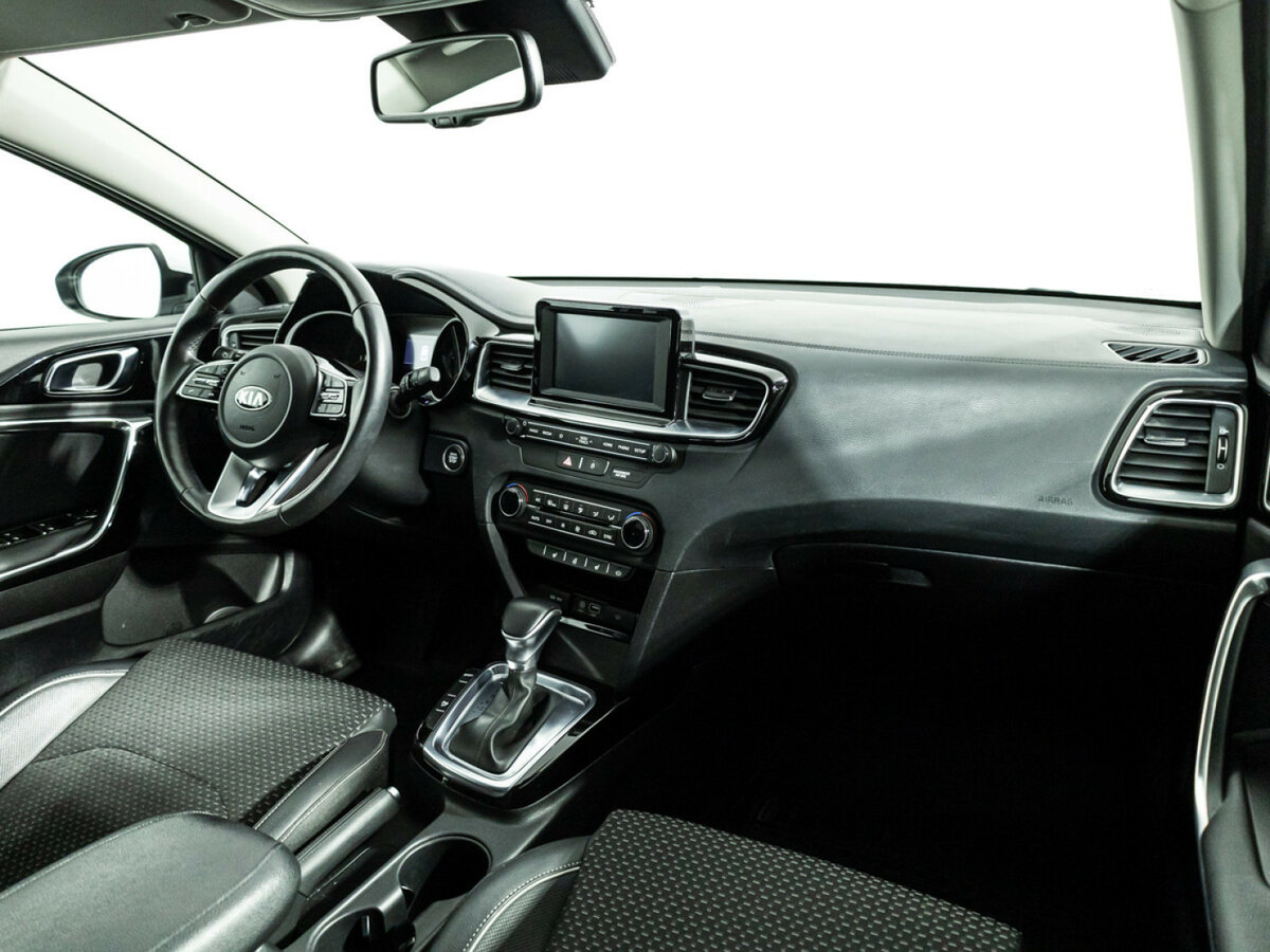 Купить Kia Ceed III, 2019, 50 868 км, фото №9