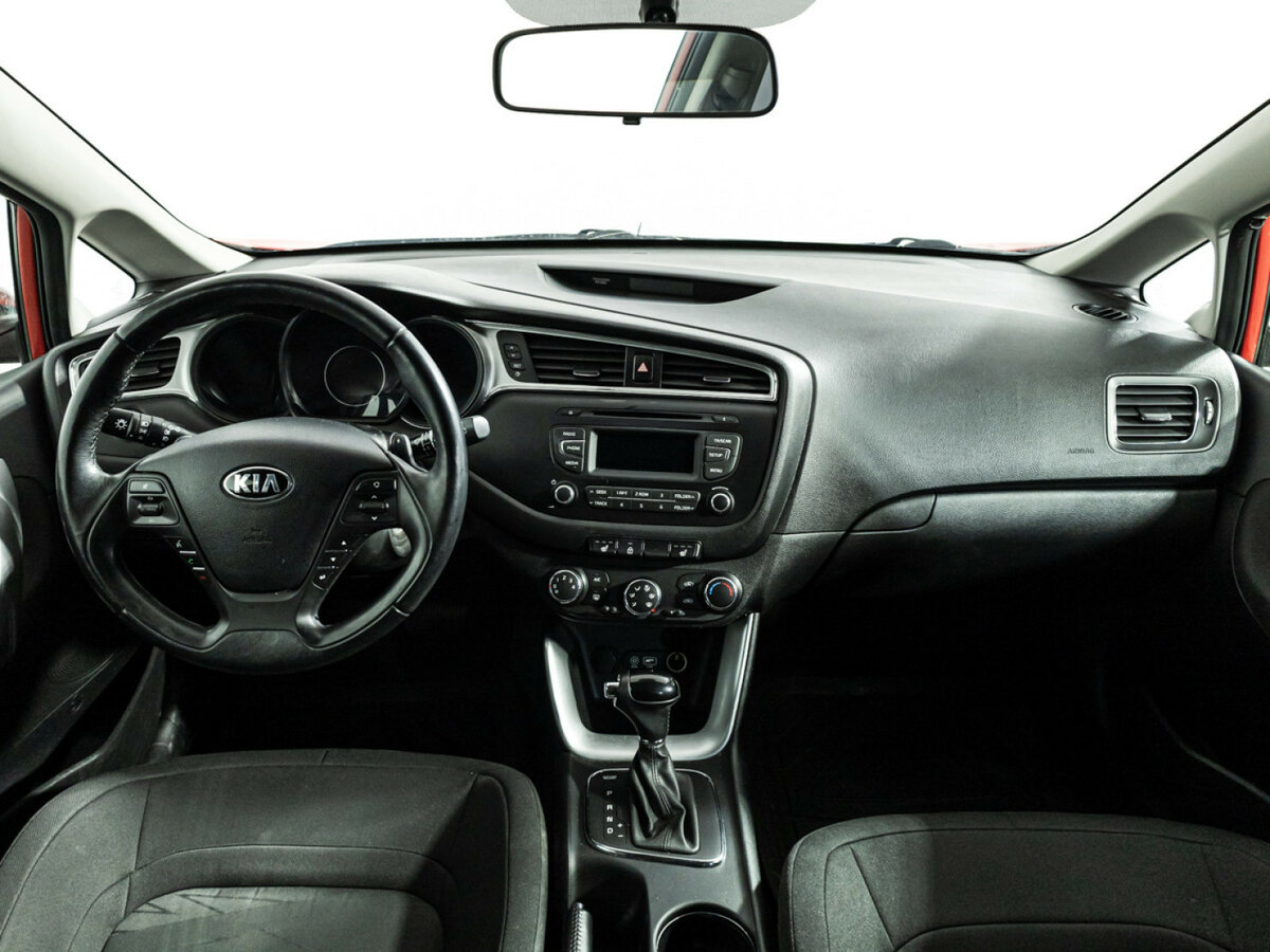 Купить Kia Ceed II Рестайлинг, 2016, 65 800 км, фото №13