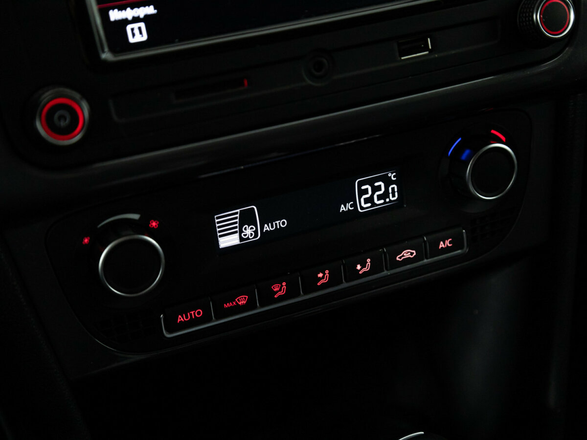 Купить Volkswagen Polo V Рестайлинг, 2018, 110 824 км, фото №16